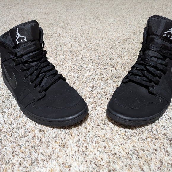 2017 Air Jordan Retro black triple size 13 - Picture 6 of 9